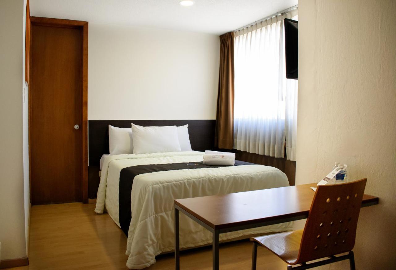 Puebla Inn Express Экстерьер фото